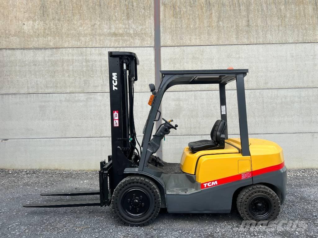 TCM FD30T3 Дизельные погрузчики