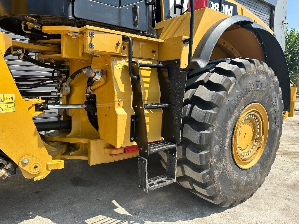 CAT 980M Фронтальные погрузчики