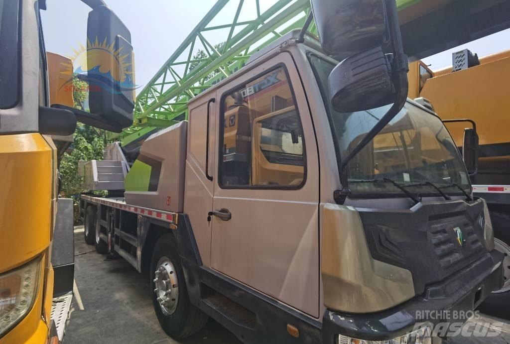 Zoomlion ztc 251v Автокраны