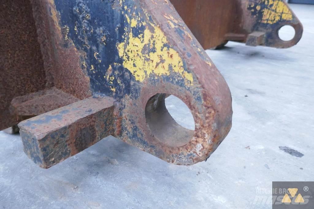 CAT 966/972 Forks Коммерческий транспорт - Другие