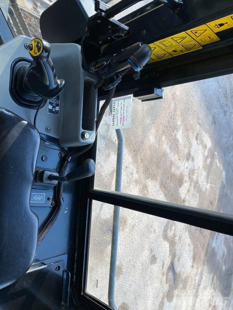 Komatsu D 61 PX-15 Гусеничные бульдозеры
