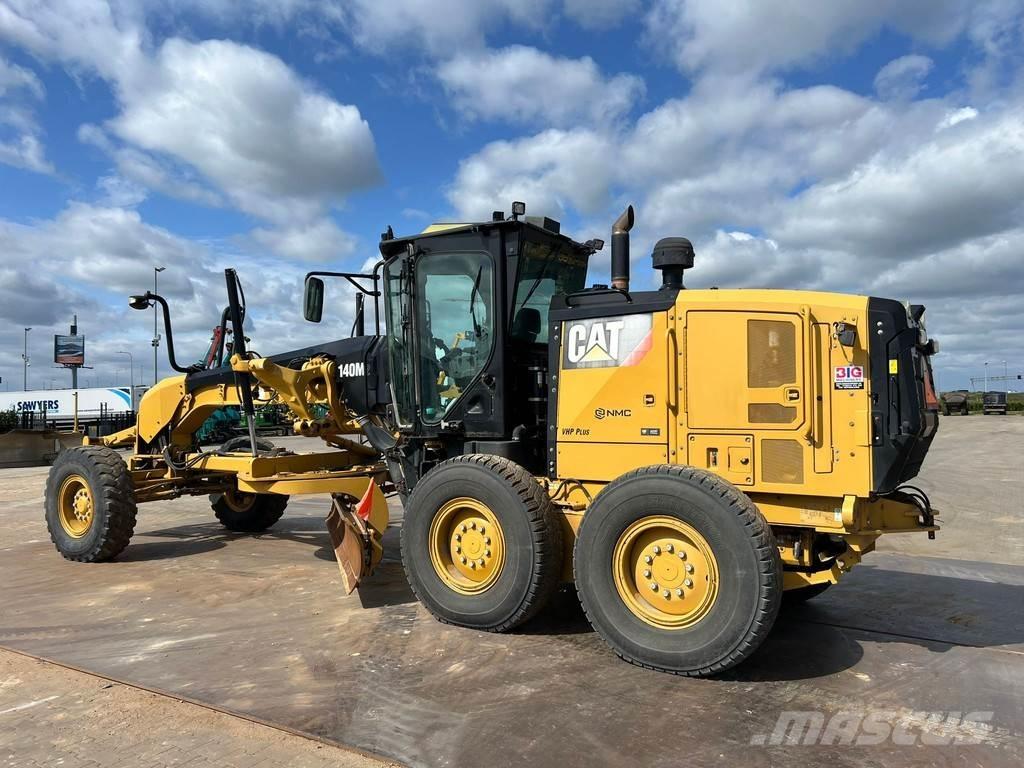 CAT 140M2 Грейдеры
