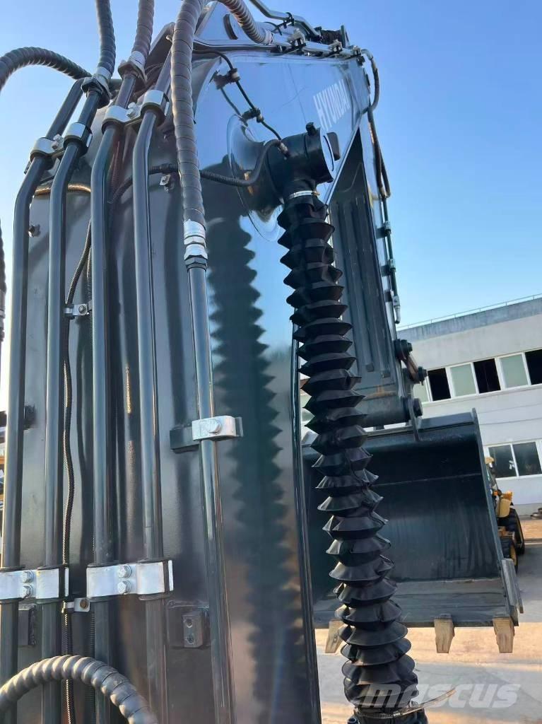 Hyundai R305LC-9T Гусеничные экскаваторы