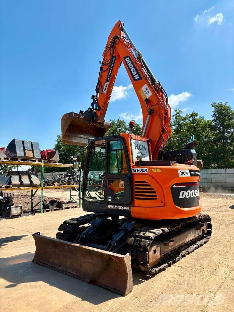 Doosan DX 140 LCR-7 Гусеничные экскаваторы