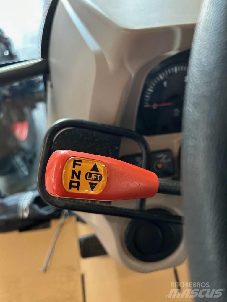 Kubota M 7040 DT Трактора