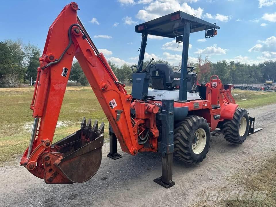 Kubota R 420 Фронтальные погрузчики