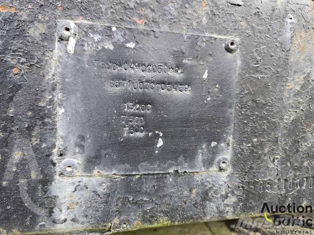 MAZ 857100 Тентованные полуприцепы