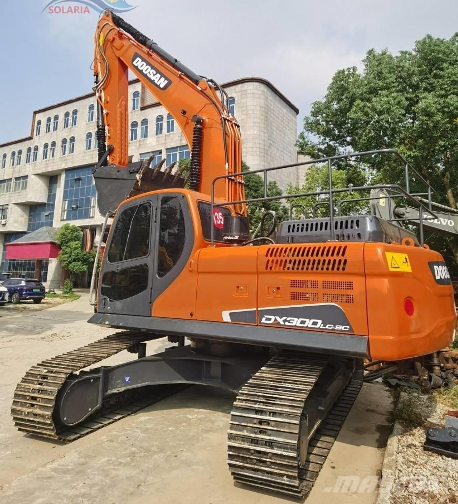 Doosan DX 300 LC Гусеничные экскаваторы