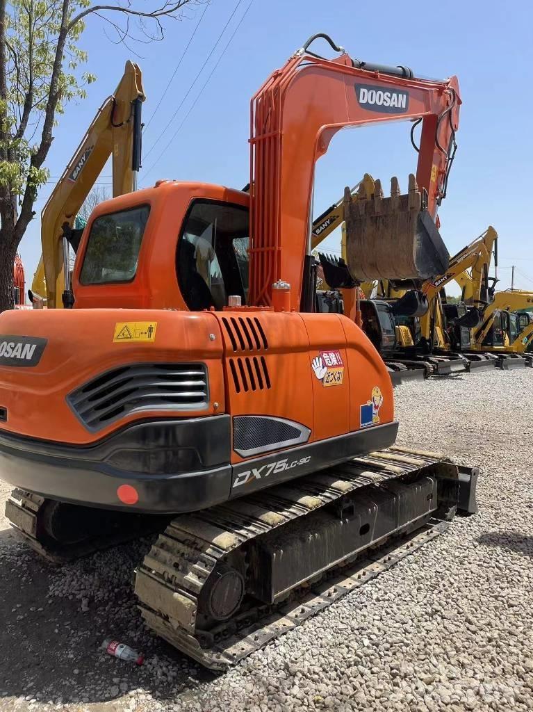 Doosan DX75 Мини-экскаваторы