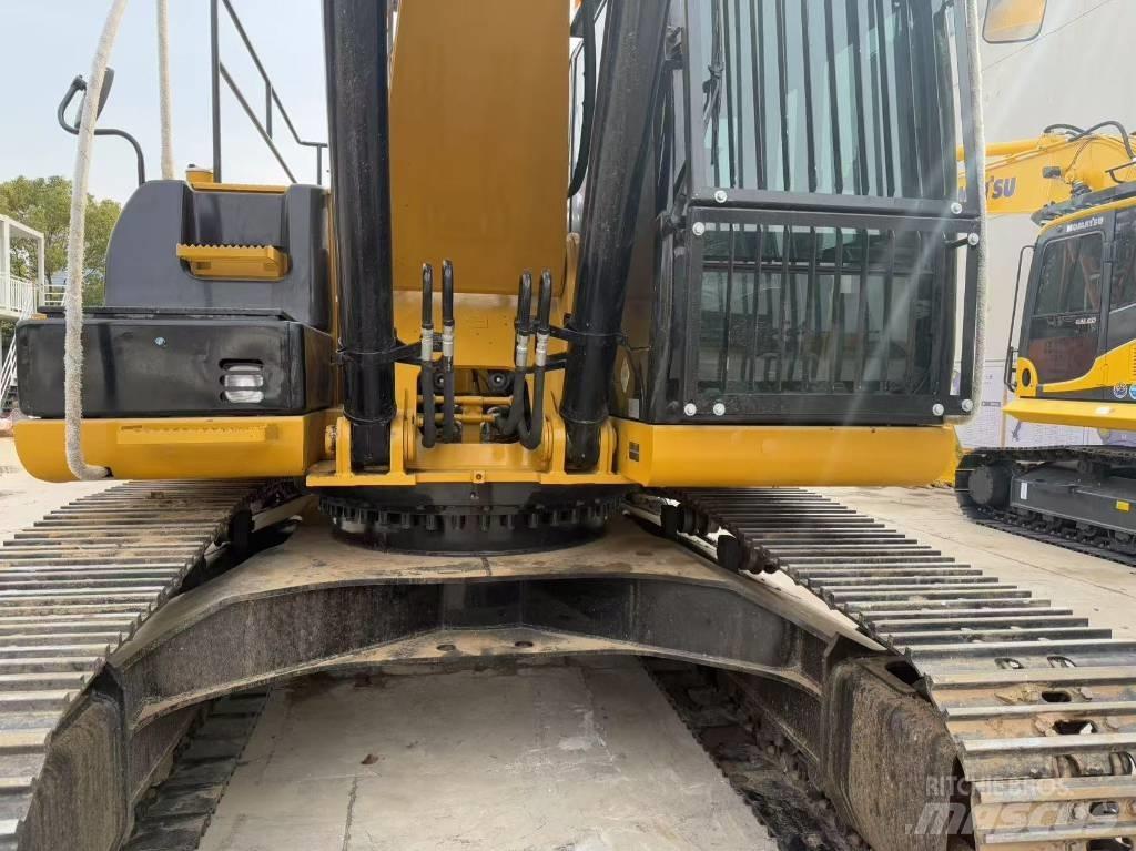 CAT 330D2L Гусеничные экскаваторы