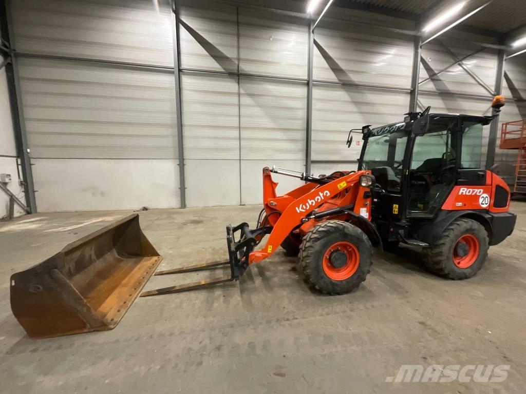 Kubota R 070 Фронтальные погрузчики