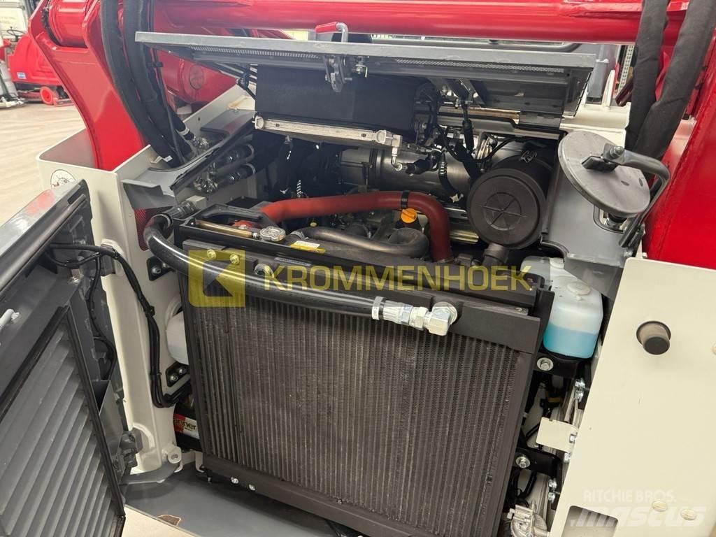 Takeuchi TL 12V-2 Мини-погрузчики