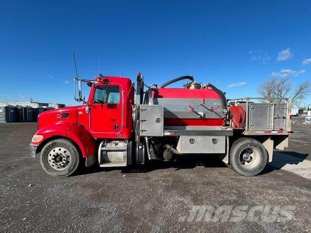 Peterbilt 337 Ассенизаторские машины