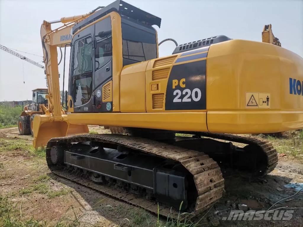 Komatsu PC 220-8 Гусеничные экскаваторы