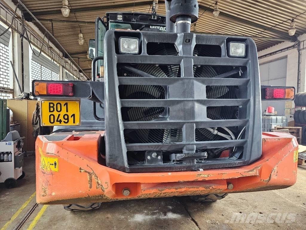 Hitachi ZW180-6 Фронтальные погрузчики