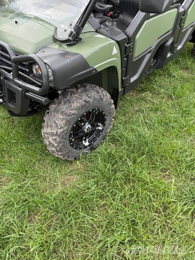 John Deere 855 Коммунальные машины