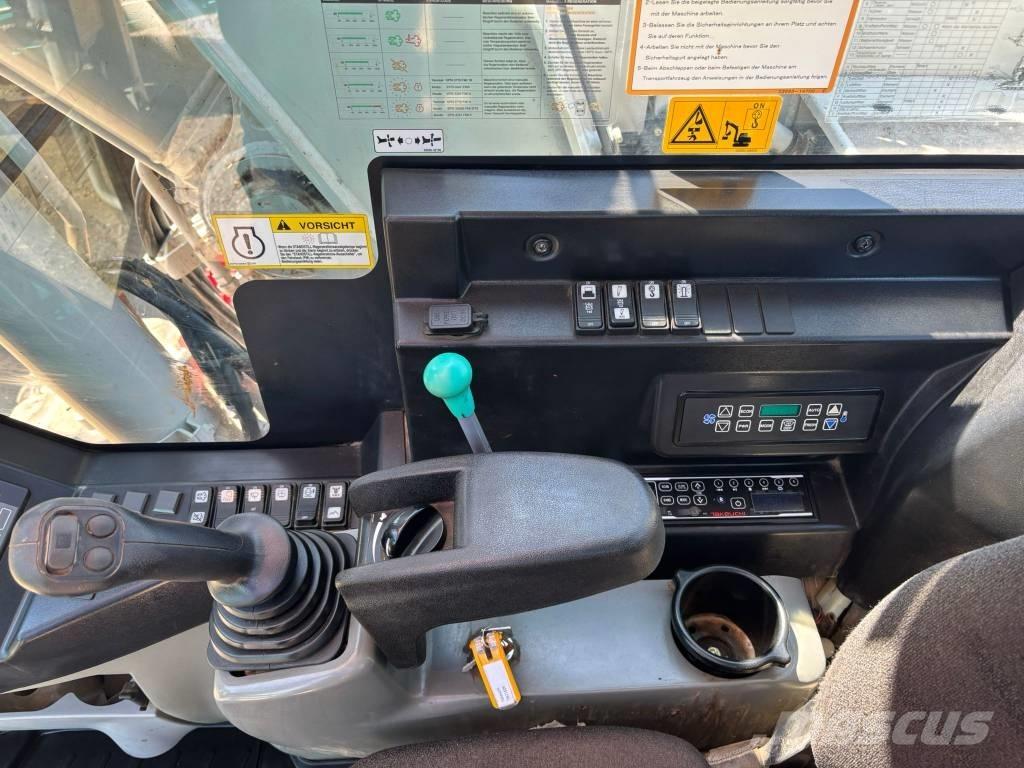 Takeuchi TB 2150 R Гусеничные экскаваторы