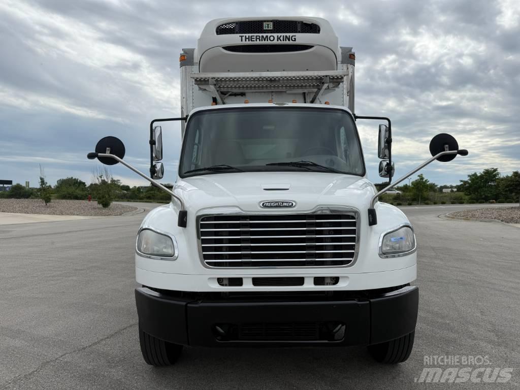 Freightliner M 106 Грузовики-Рефрижераторы