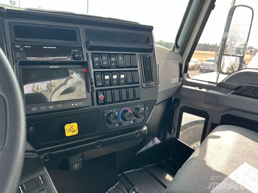 Mack MD7 Мусоровозы
