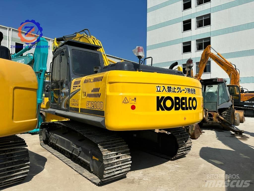 Kobelco SK 200 Гусеничные экскаваторы