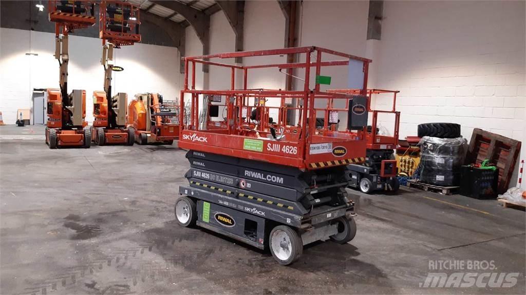 SkyJack SJIII4626 Ножничные подъемники