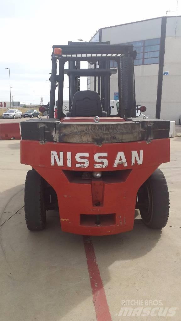 Nissan WF05H70U Дизельные погрузчики