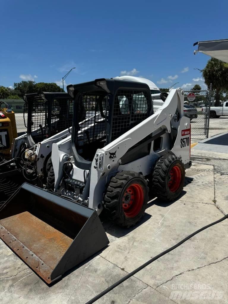 Bobcat S570 Мини-погрузчики