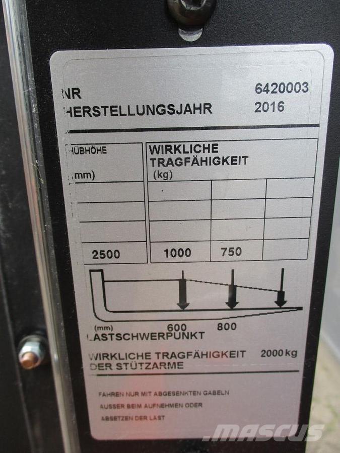 BT SPE200D Самоходные электрические тележки
