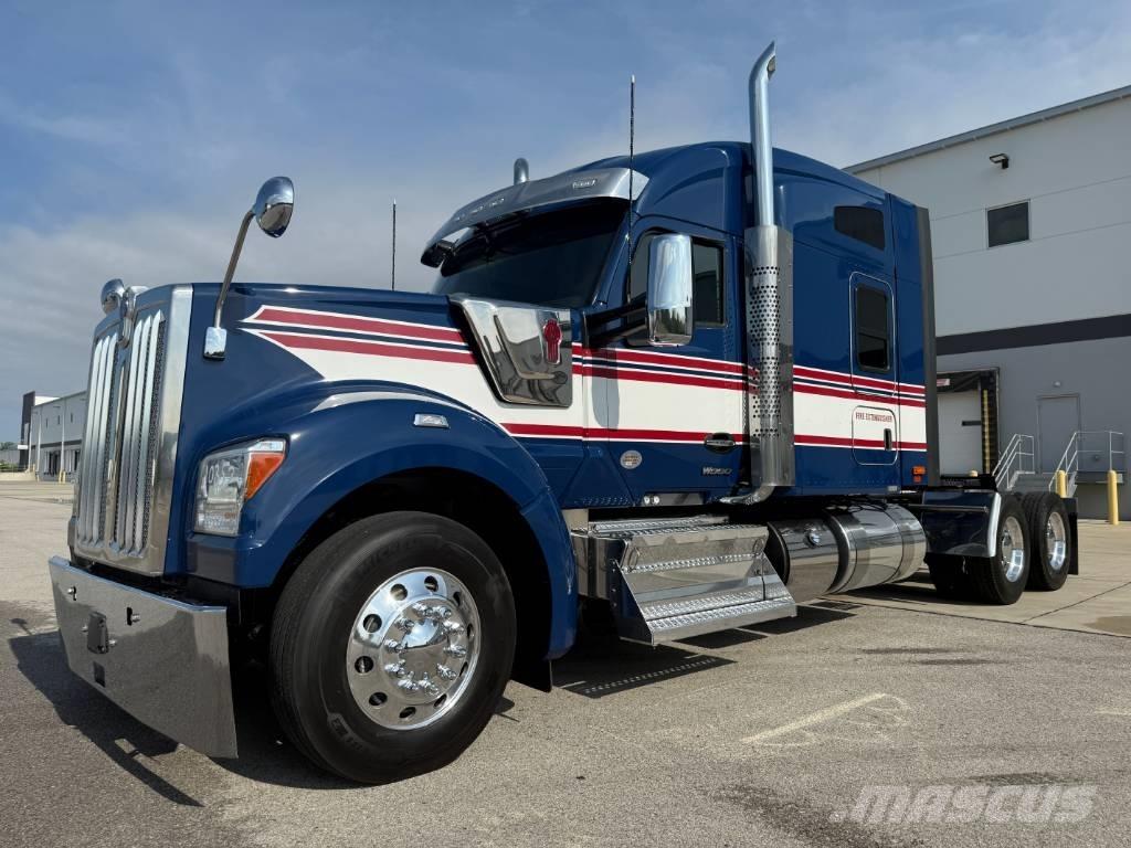 Kenworth W 990 Седельные тягачи