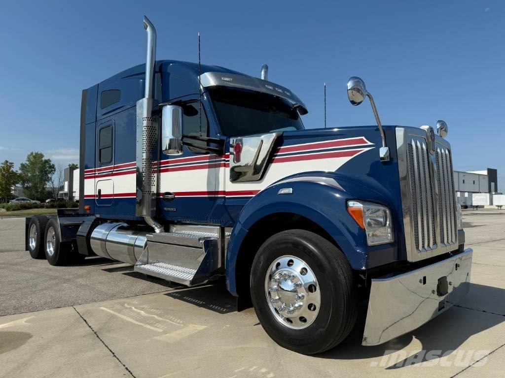 Kenworth W 990 Седельные тягачи