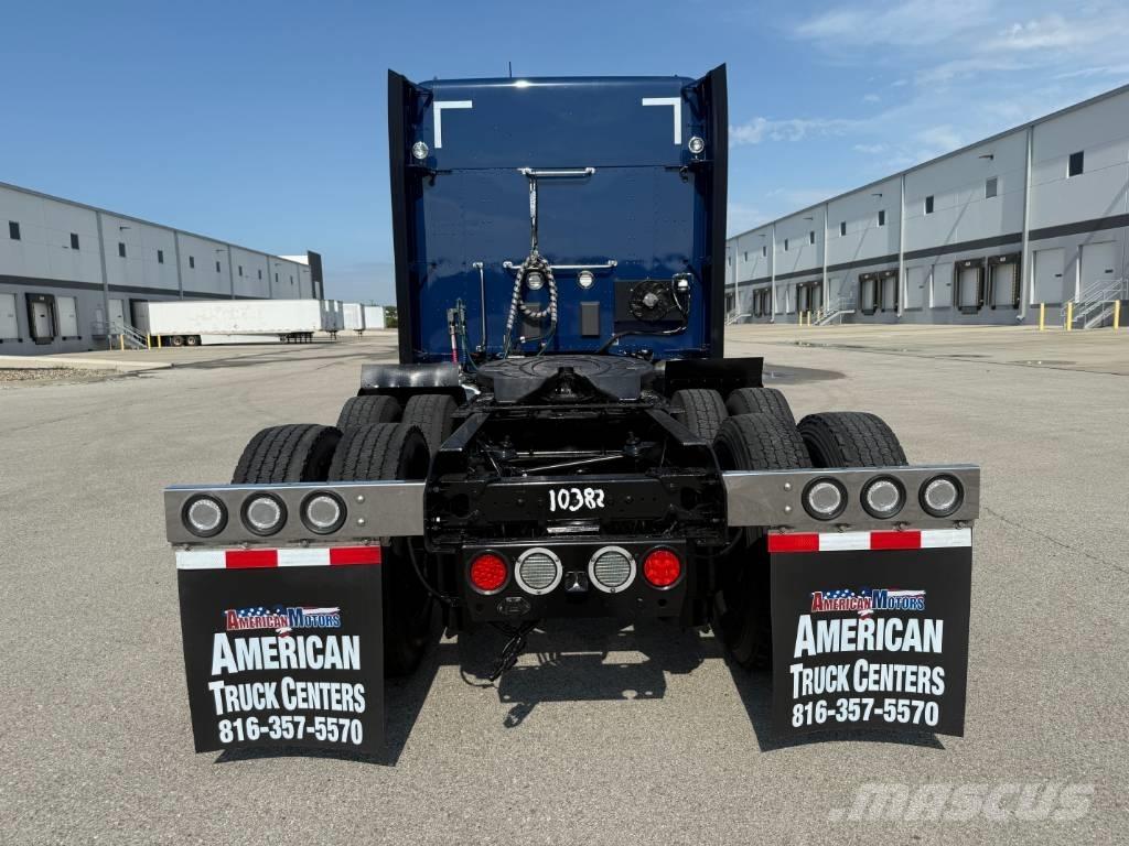 Kenworth W 990 Седельные тягачи
