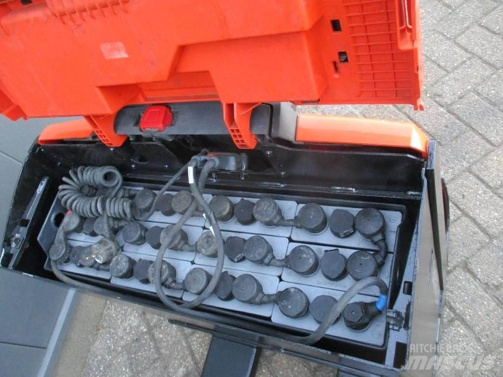BT LWE 160 Ручные электрические тележки