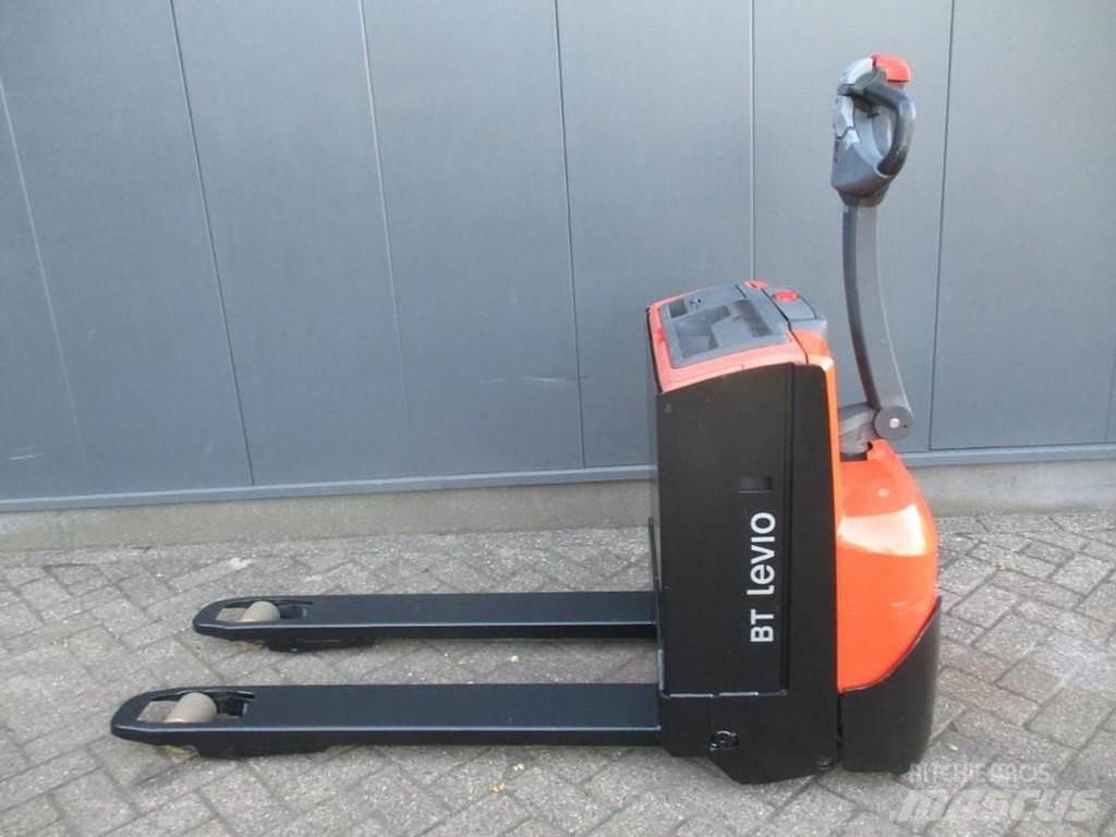 BT LWE 160 Ручные электрические тележки