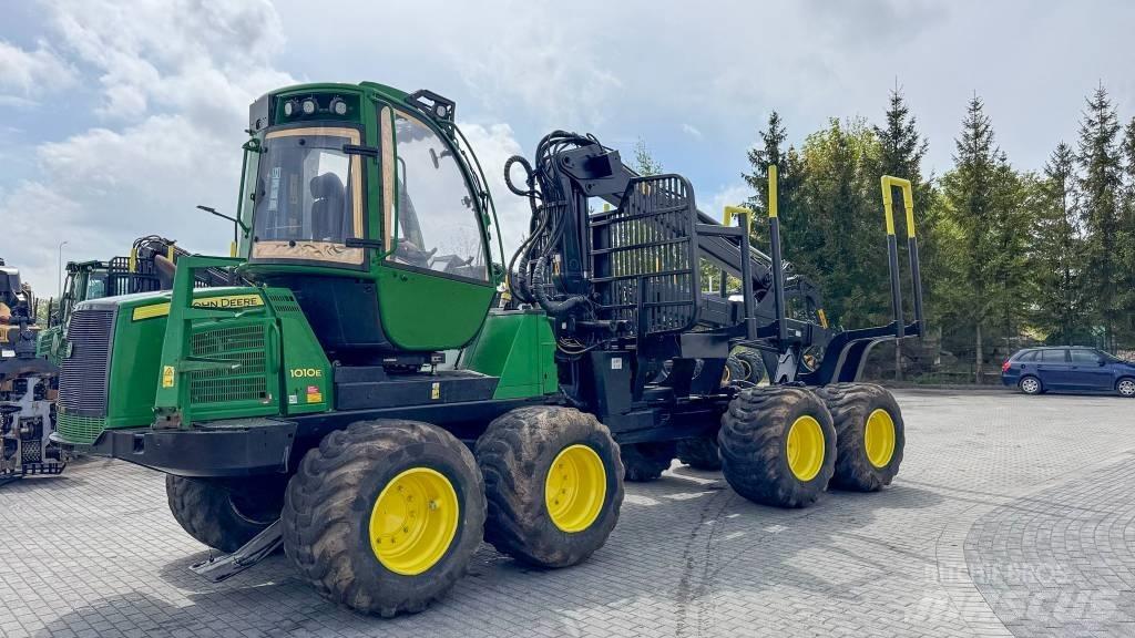 John Deere 1010 E Форвардеры