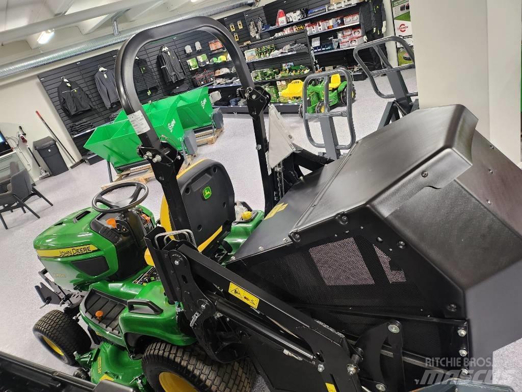 John Deere 950R Самоходные газонокосилки