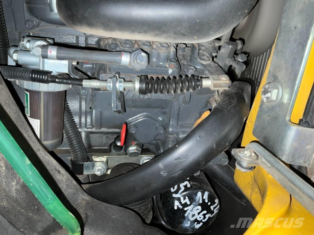 Komatsu PC 16 R-3 Мини-экскаваторы