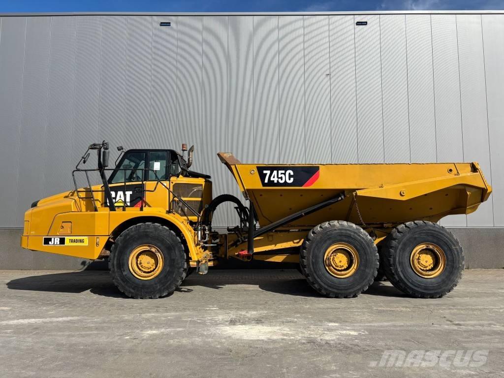 CAT 745 C Шарнирно-сочленённые самосвалы