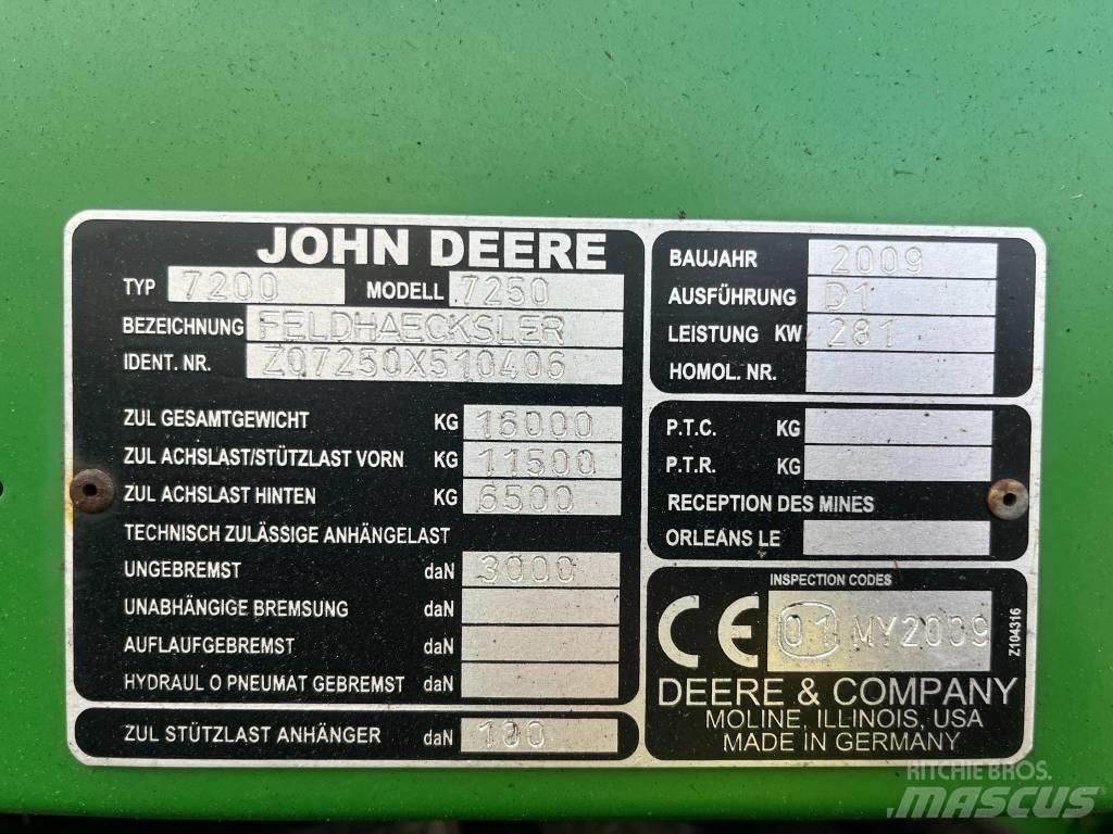 John Deere 7250 Самоходные кормоуборочные комбайны