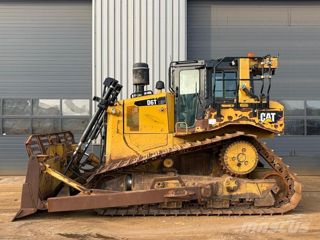 CAT D6T LGP Гусеничные бульдозеры