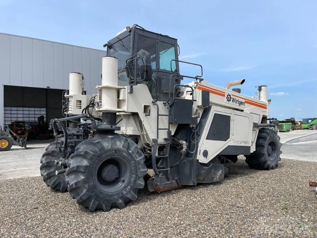 Wirtgen WR2500 Ресайклеры