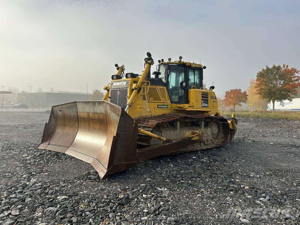 Komatsu D 85 PXi-18 Гусеничные бульдозеры