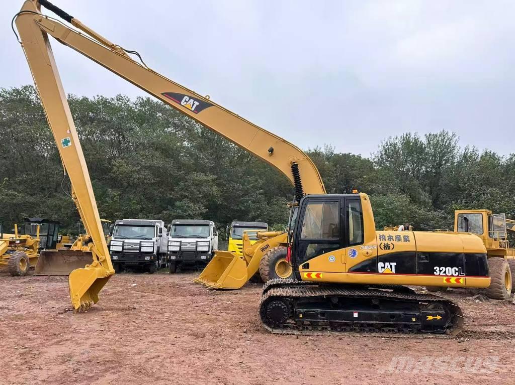 CAT 320 C L Экскаваторы с большим вылетом