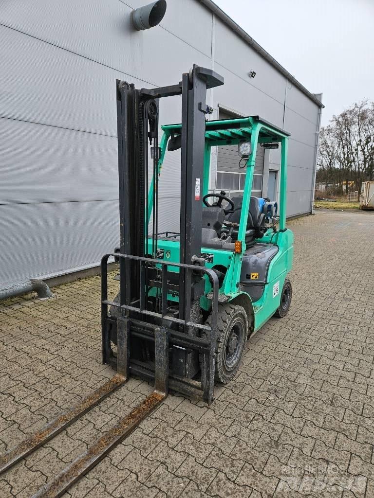 Mitsubishi FG 25 Газовые погрузчики