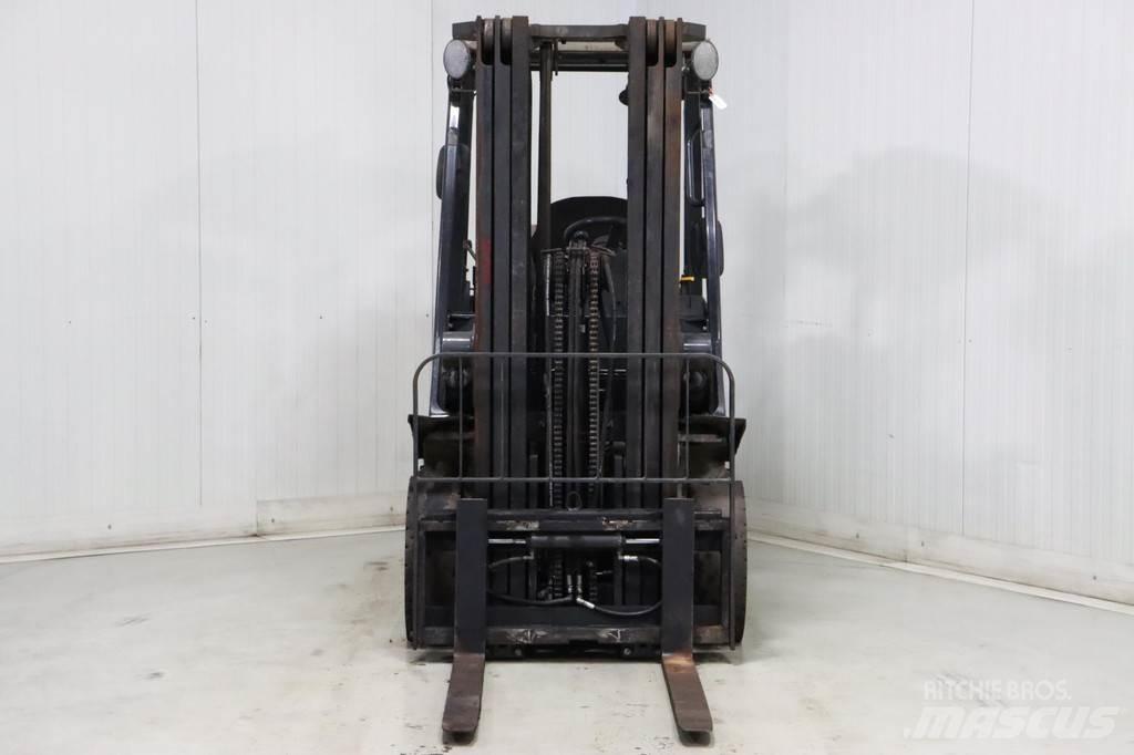 Nissan U1D2A20LQ Газовые погрузчики