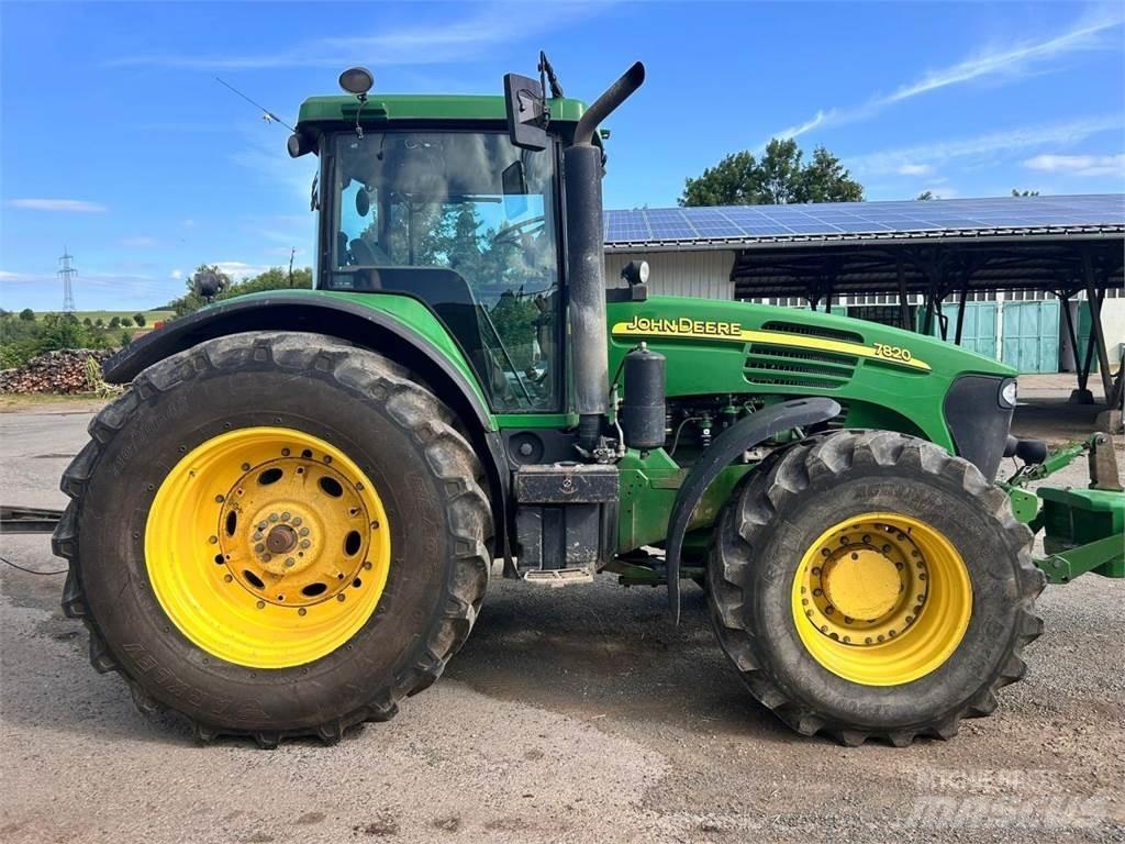 John Deere 7820 Трактора