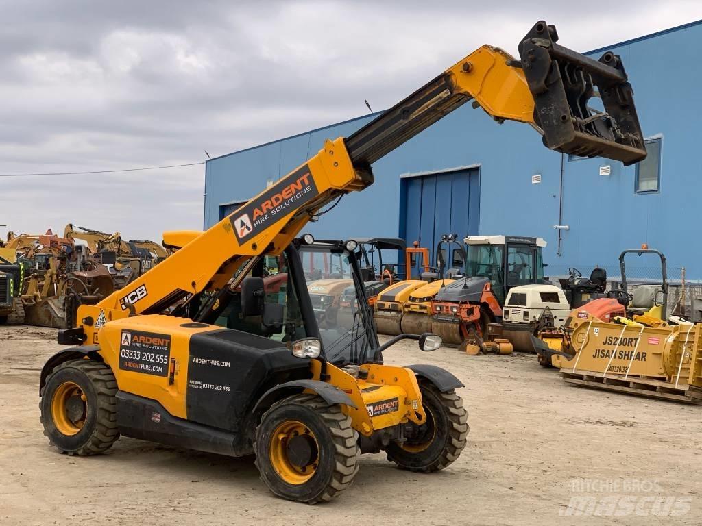 JCB 525-60 HI VIZ Сельскохозяйственные телескопические погрузчики