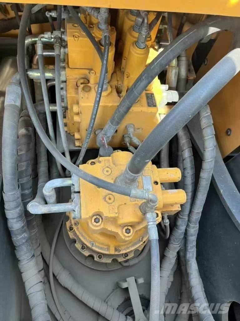 Hyundai 215VS Гусеничные экскаваторы