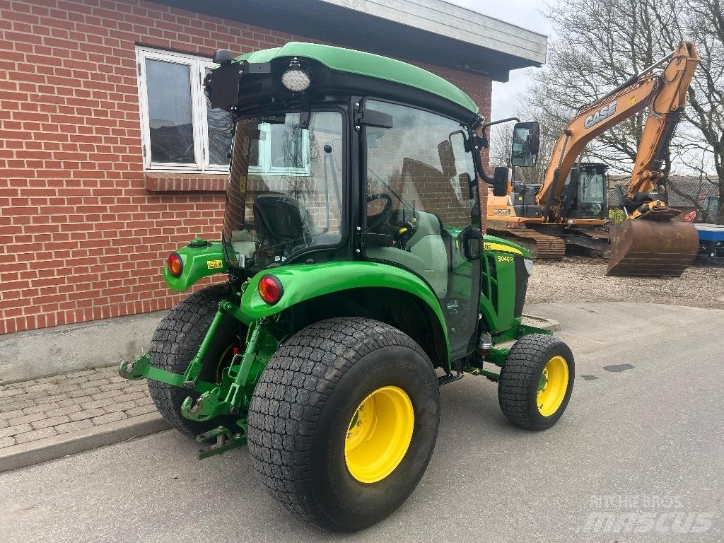 John Deere 3046 R Коммунальные тракторы