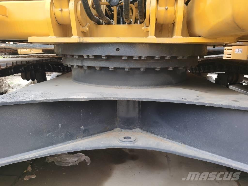 Komatsu PC 220-7 Гусеничные экскаваторы