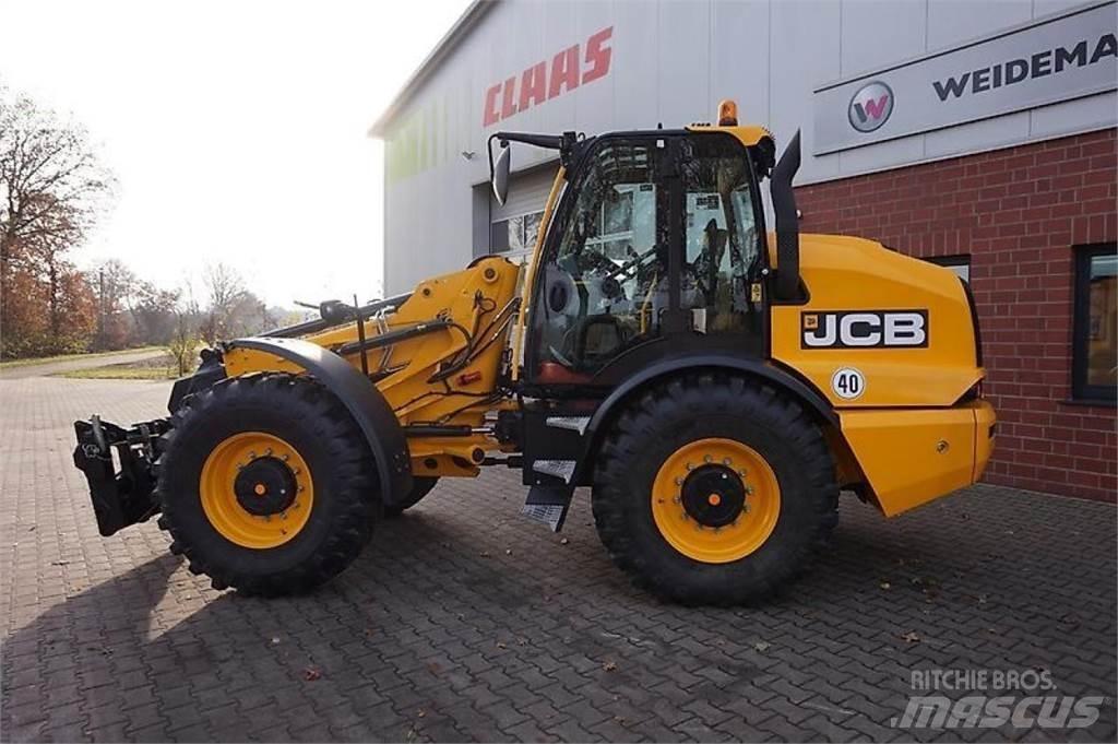JCB tm 420 a sv Сельскохозяйственные телескопические погрузчики